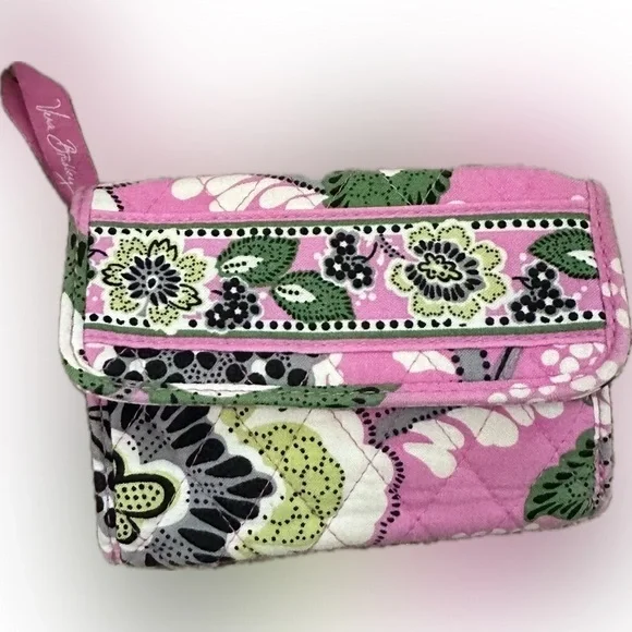 Vera Bradley Priscilla pink wallet! Lots of compartments and in EUC - Picture 5 of 5